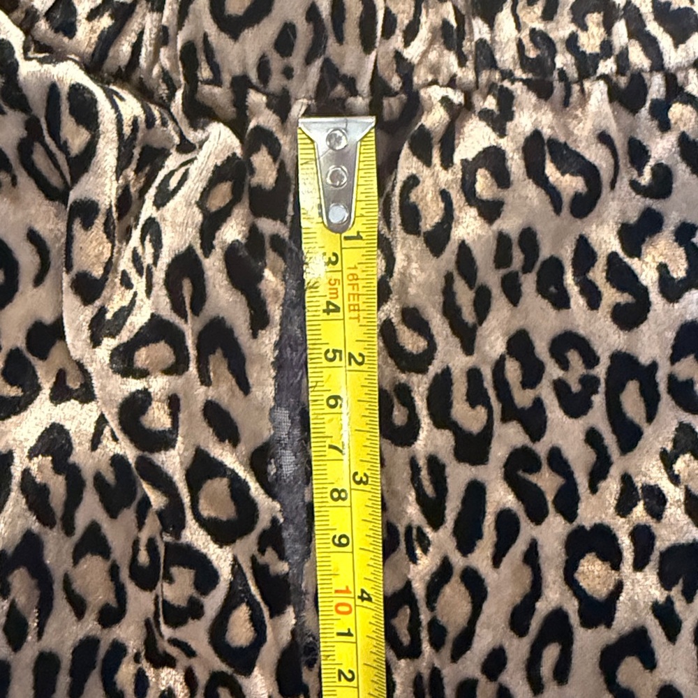 Leopard Print Velvet Joggers - Picture 7 of 7